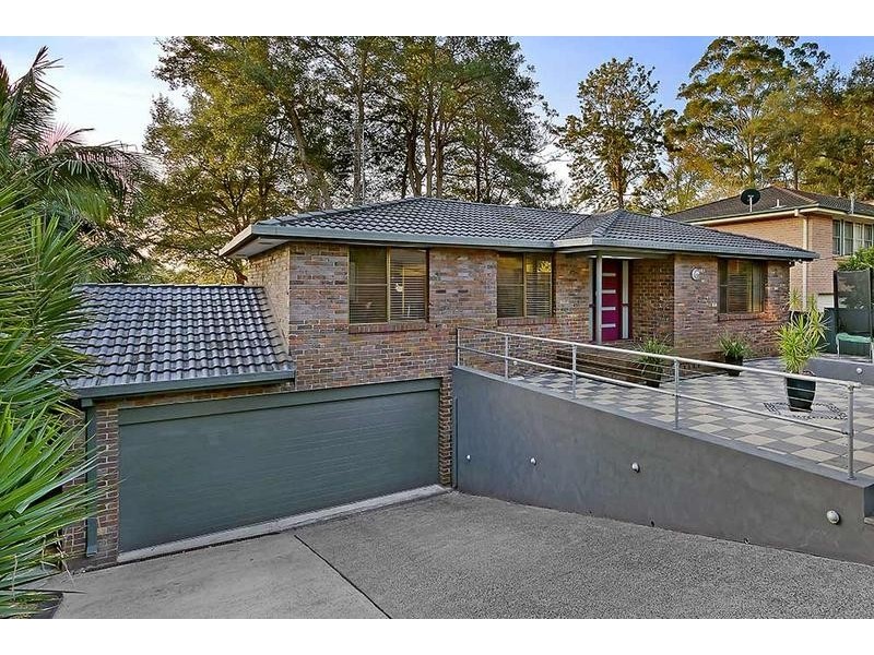 4 Kilkenny Parade, Berkeley Vale NSW 2261