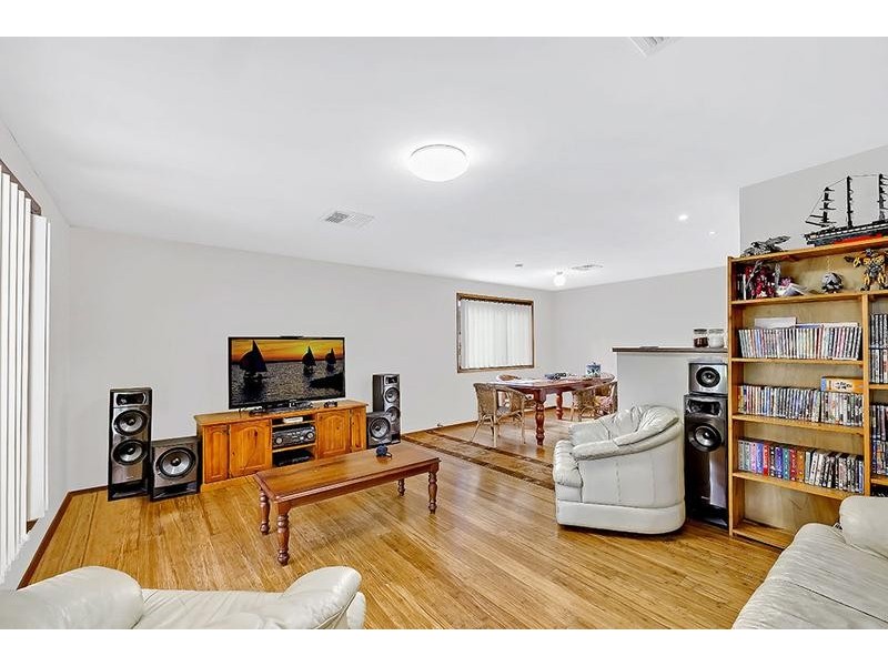 80 Kingsford Smith Drive, Berkeley Vale NSW 2261