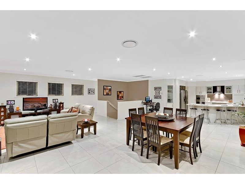 11 Torres St, Killarney Vale NSW 2261