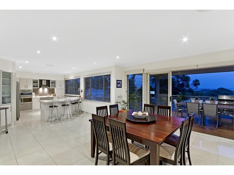 11 Torres St, Killarney Vale NSW 2261