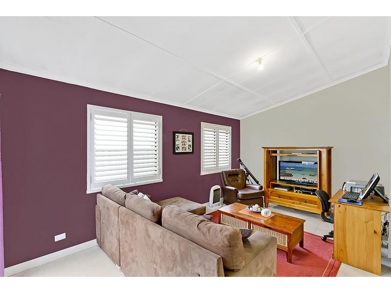 28 St James Avenue, Berkeley Vale NSW 2261