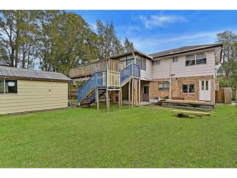 335 Lakedge Avenue, Berkeley Vale NSW 2261