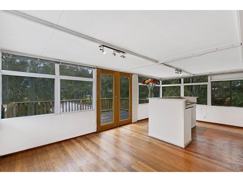 335 Lakedge Avenue, Berkeley Vale NSW 2261