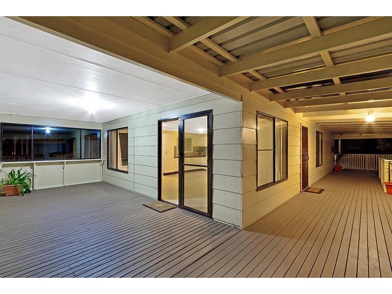 315 Lakedge Avenue, Berkeley Vale NSW 2261