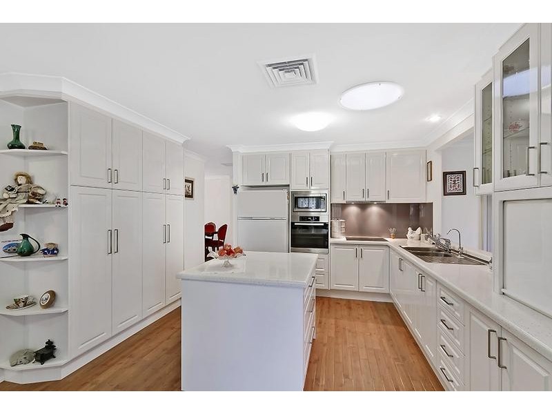 36 Castlereagh Crescent, Bateau Bay NSW 2261