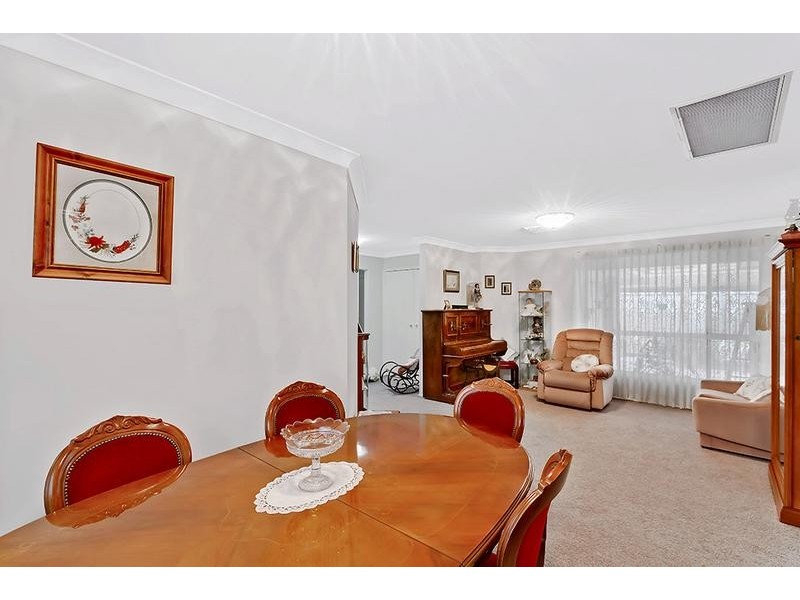 36 Castlereagh Crescent, Bateau Bay NSW 2261