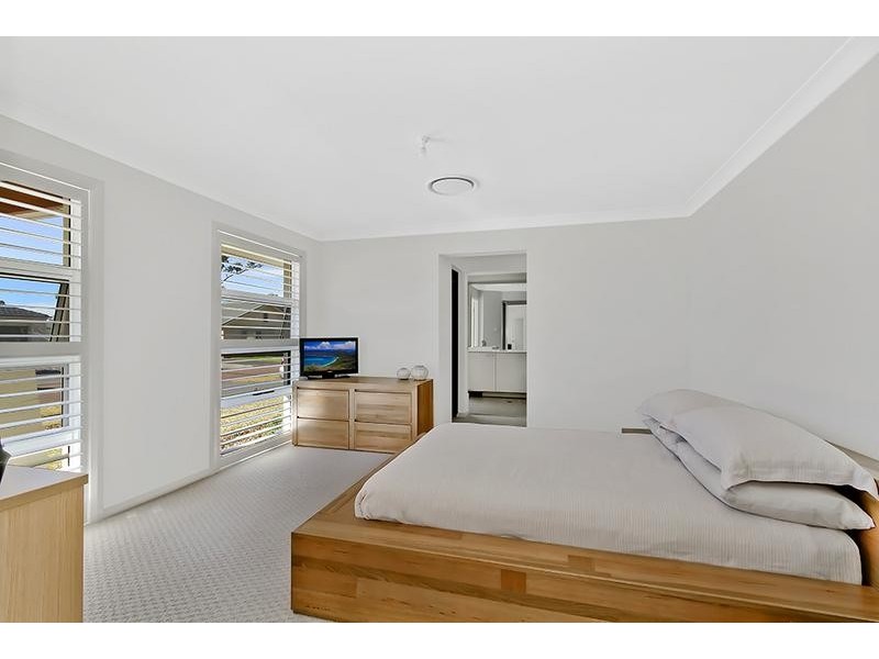 6 Woodstork Cl, Tumbi Umbi NSW 2261