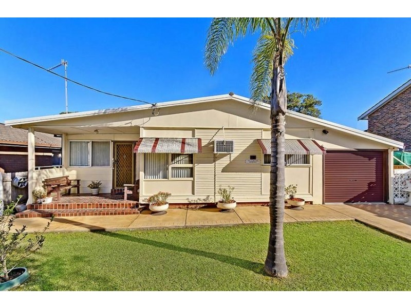 30 Panorama Parade, Berkeley Vale NSW 2261