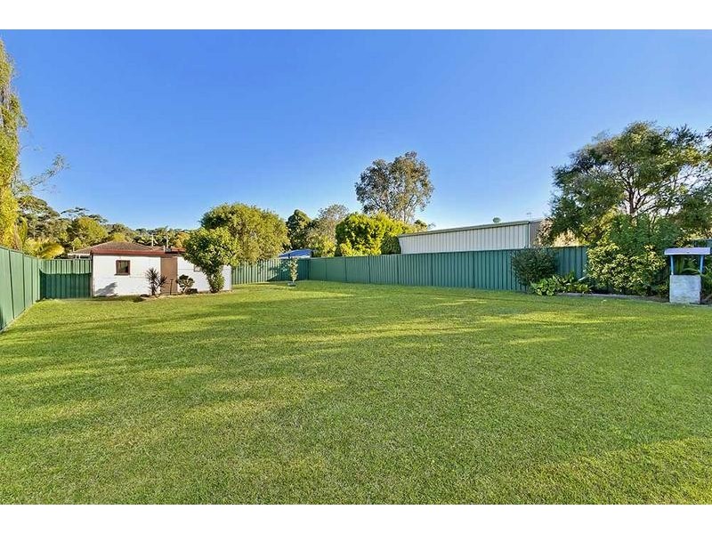 30 Panorama Parade, Berkeley Vale NSW 2261