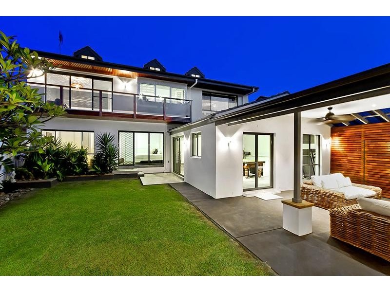 18 Curtis Parade, The Entrance North NSW 2261