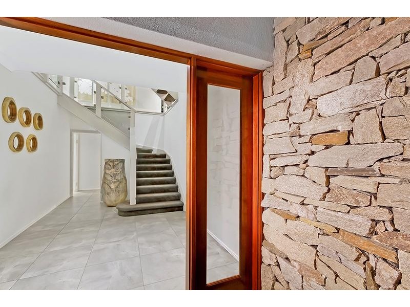 18 Curtis Parade, The Entrance North NSW 2261