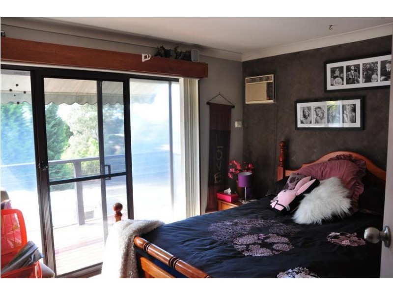 42 Wyong Road, Berkeley Vale NSW 2261