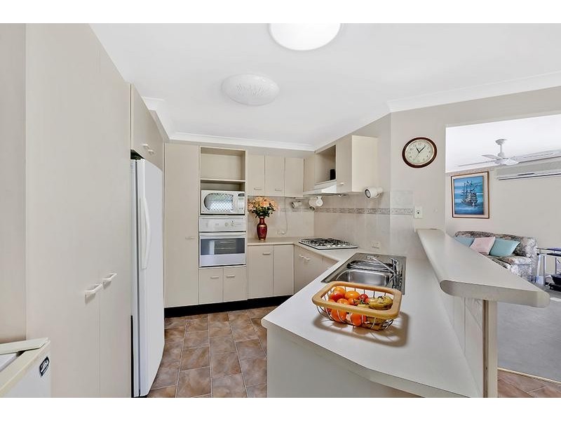 7 Tweed Close, Bateau Bay NSW 2261