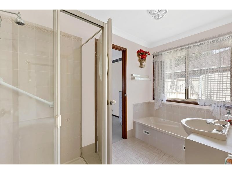 7 Tweed Close, Bateau Bay NSW 2261