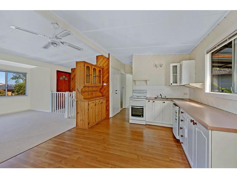 8 Barooga Road, Wamberal NSW 2260