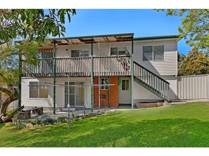 8 Barooga Road, Wamberal NSW 2260