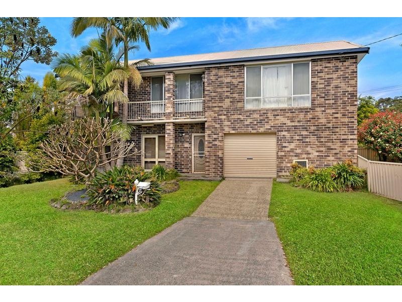 26 Windsor Road, Berkeley Vale NSW 2261