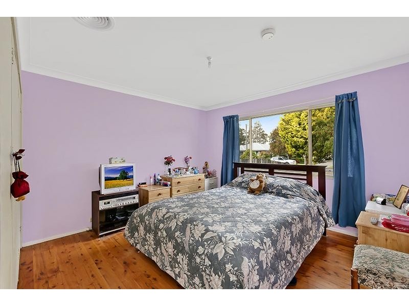 19 St James Avenue, Berkeley Vale NSW 2261
