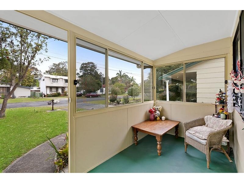 19 St James Avenue, Berkeley Vale NSW 2261