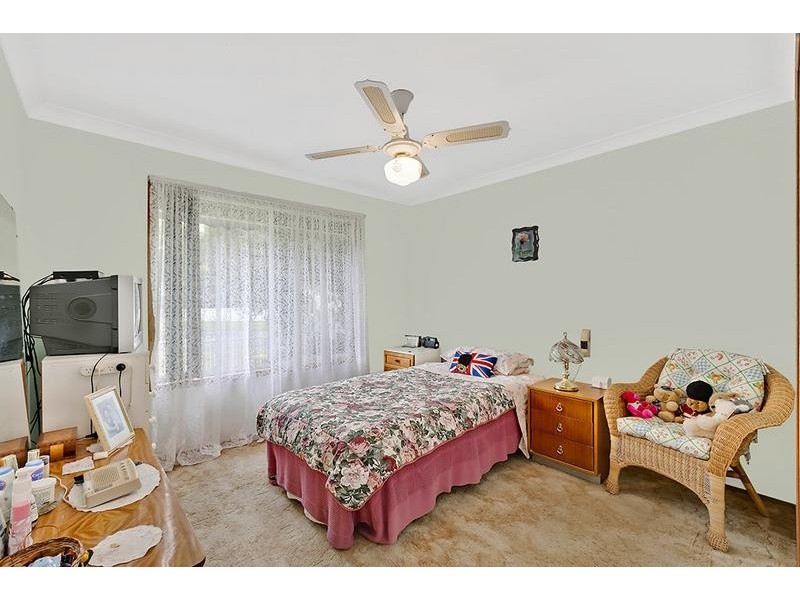 20 Panorama Parade, Berkeley Vale NSW 2261