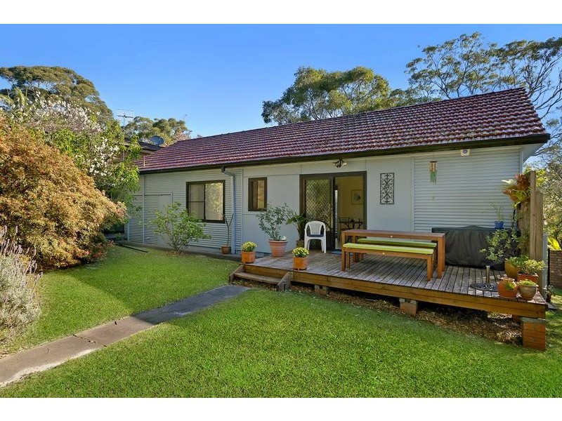 41 Hilltop St, Bateau Bay NSW 2261