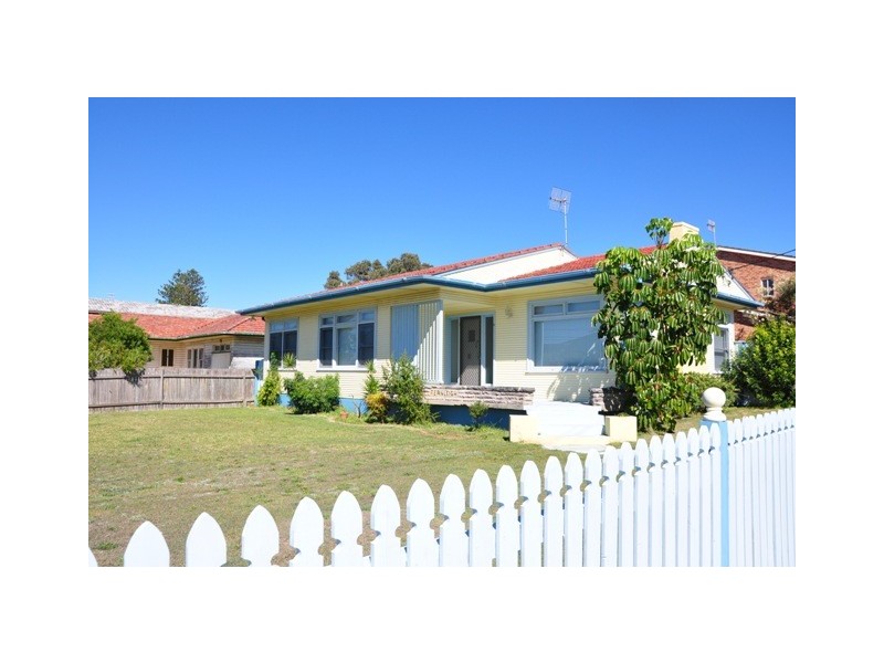 51 BAY ROAD, Blue Bay NSW 2261