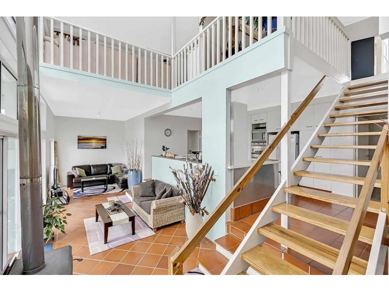 45 Kipling Drive, Bateau Bay NSW 2261