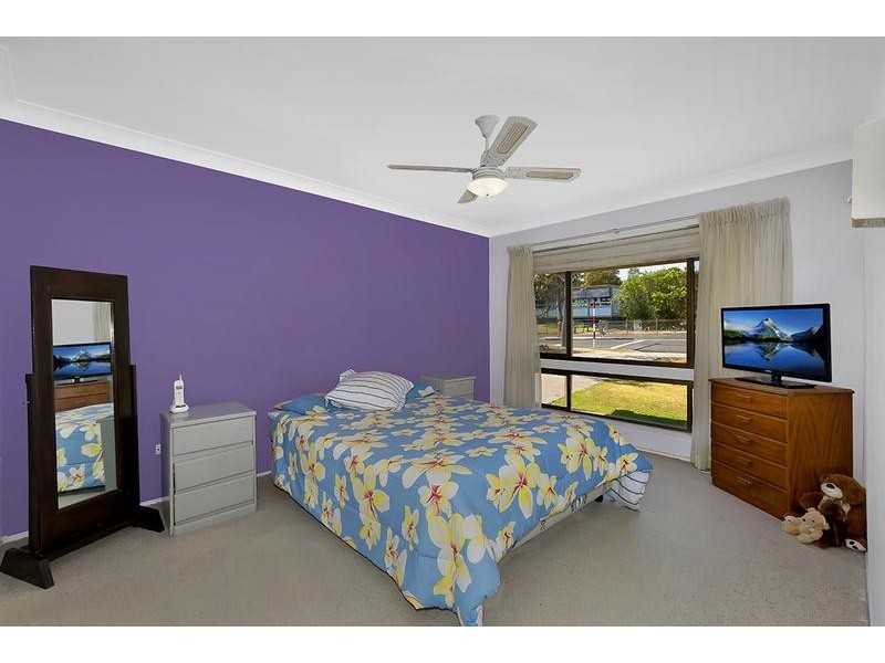 44 Marlowe Road, Bateau Bay NSW 2261
