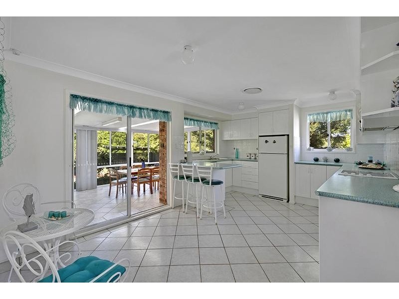1 Gwydir Street, Bateau Bay NSW 2261