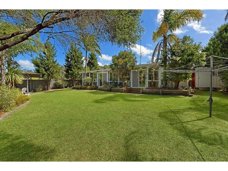 1 Gwydir Street, Bateau Bay NSW 2261