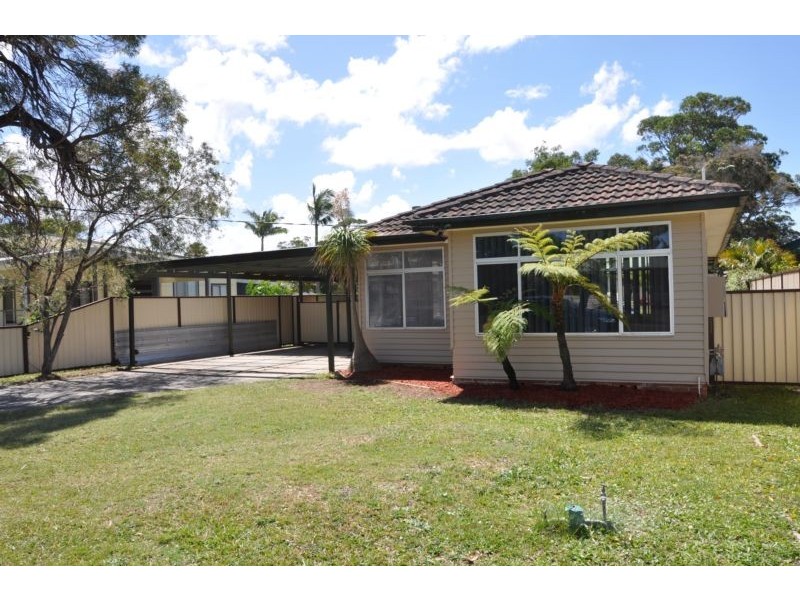 7 Colleen Street, Berkeley Vale NSW 2261