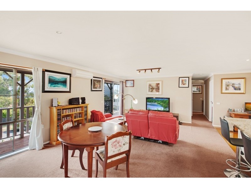 13 Lincoln Close, Bateau Bay NSW 2261