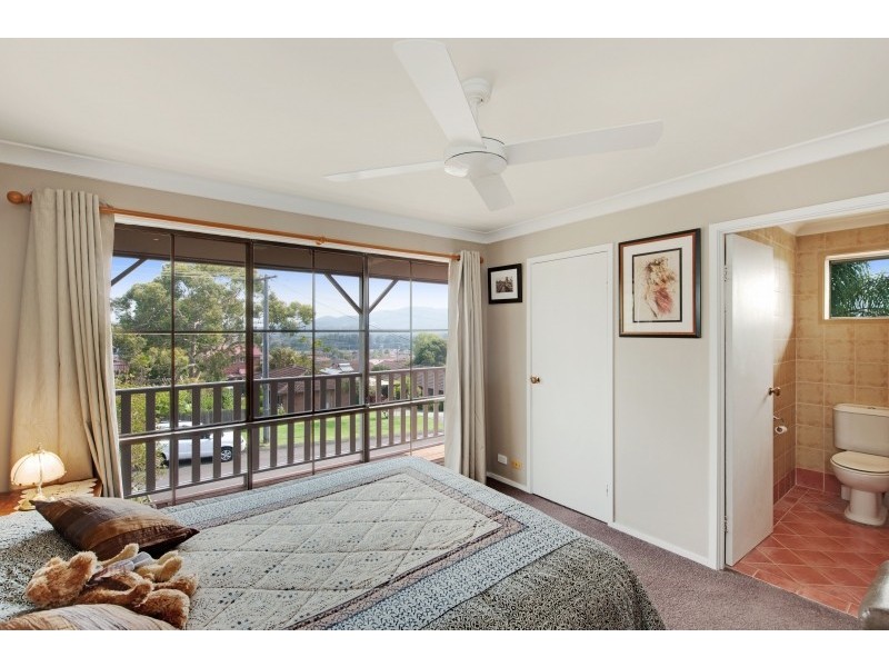 13 Lincoln Close, Bateau Bay NSW 2261