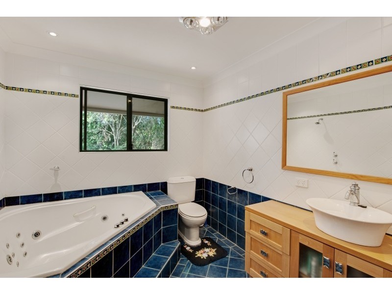 13 Lincoln Close, Bateau Bay NSW 2261