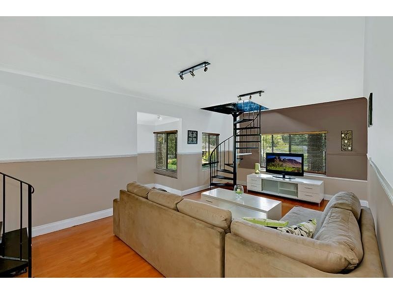 47 Albatross Road, Berkeley Vale NSW 2261