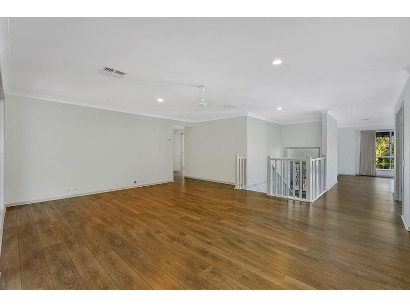 6 Honeysuckle Close, Glenning Valley NSW 2261