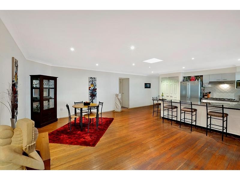 4 Lachlan Place, Berkeley Vale NSW 2261