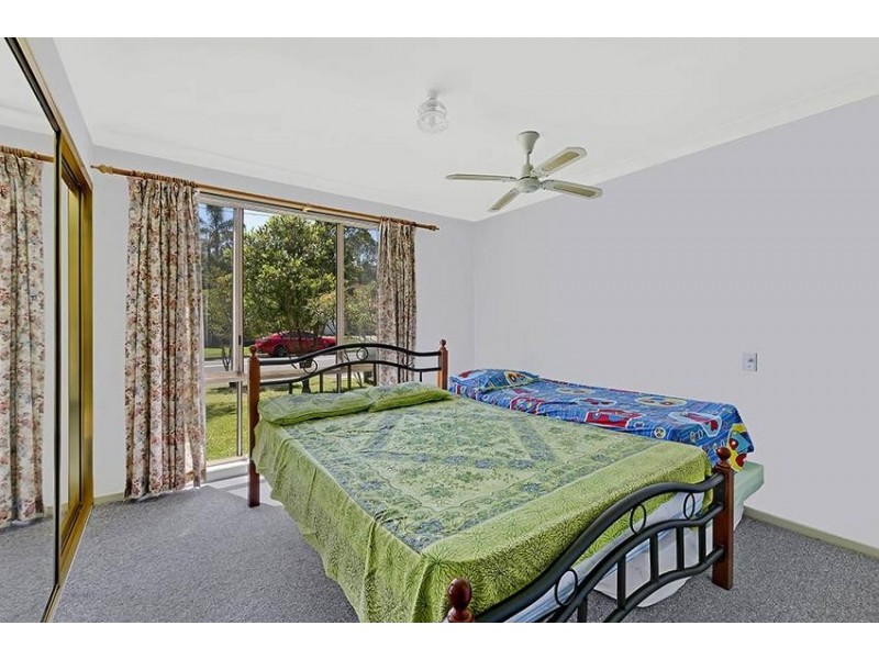 43 Lorraine Ave, Berkeley Vale NSW 2261