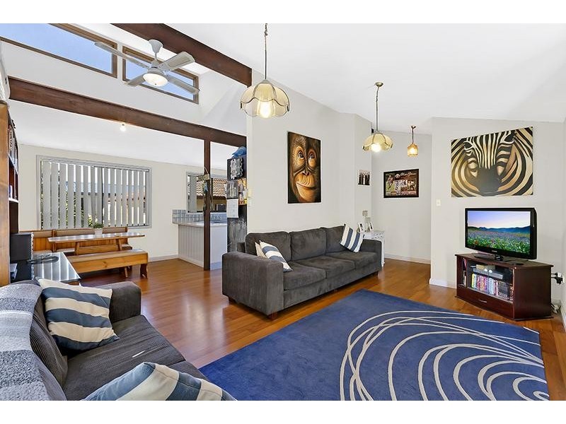 23 Premier Way, Bateau Bay NSW 2261