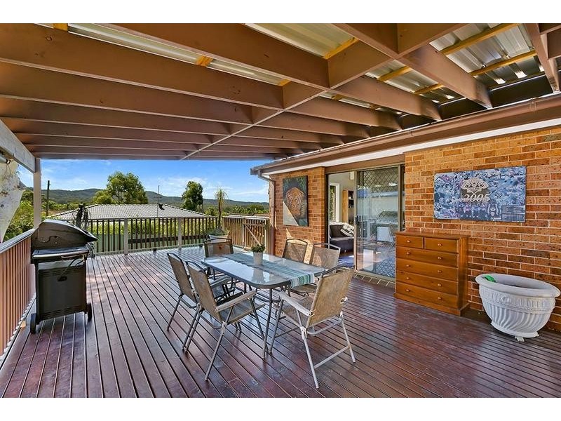 23 Premier Way, Bateau Bay NSW 2261