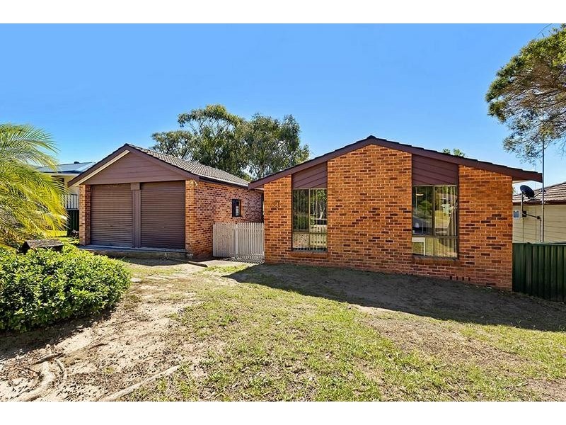 23 Premier Way, Bateau Bay NSW 2261