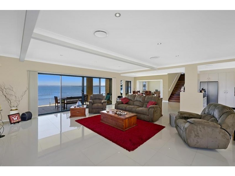 14 Wallarah Road, Gorokan NSW 2263