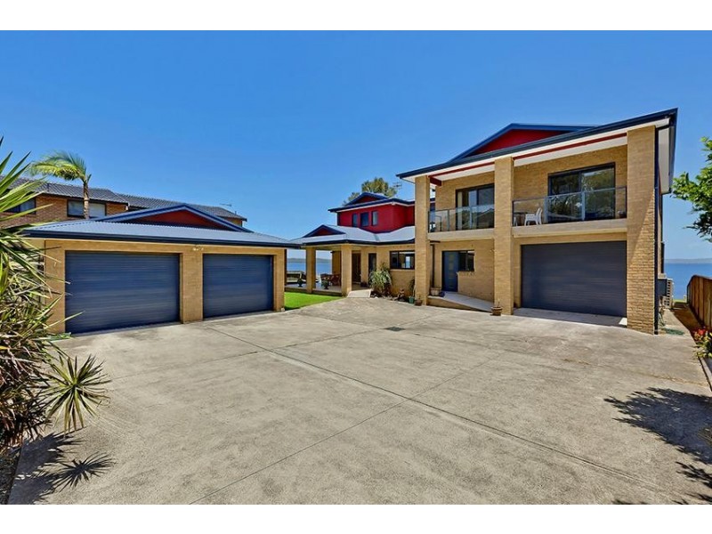 14 Wallarah Road, Gorokan NSW 2263