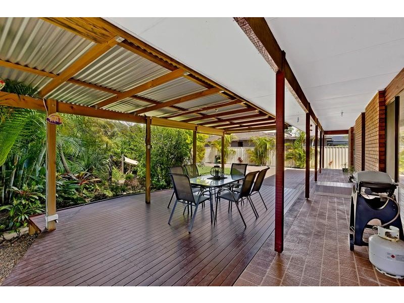 23 Clare Crescent, Berkeley Vale NSW 2261
