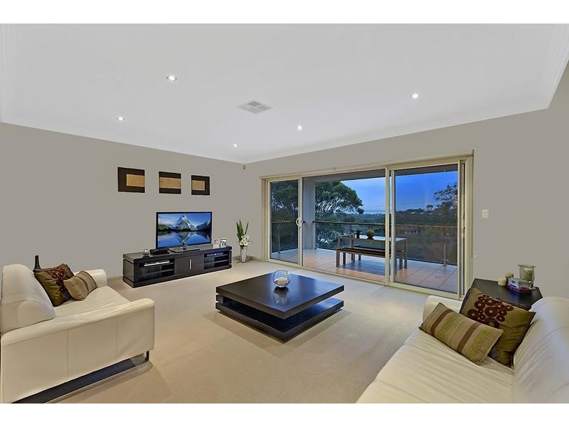 35 Barry Street, Bateau Bay NSW 2261