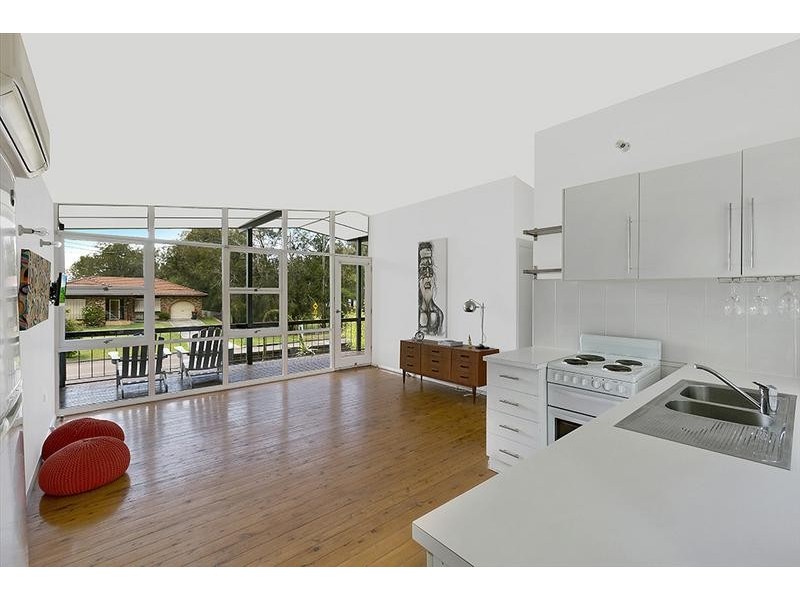 264 Lakedge Ave, Berkeley Vale NSW 2261