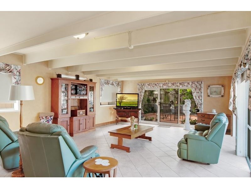 67 Kerry Crescent, Berkeley Vale NSW 2261