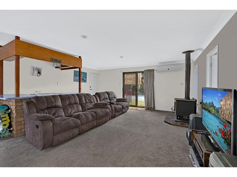 9 Manning Road, The Entrance NSW 2261