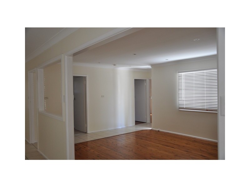 103 Lakedge Avenue, Berkeley Vale NSW 2261