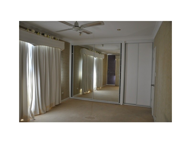 26 Windsor Road, Berkeley Vale NSW 2261